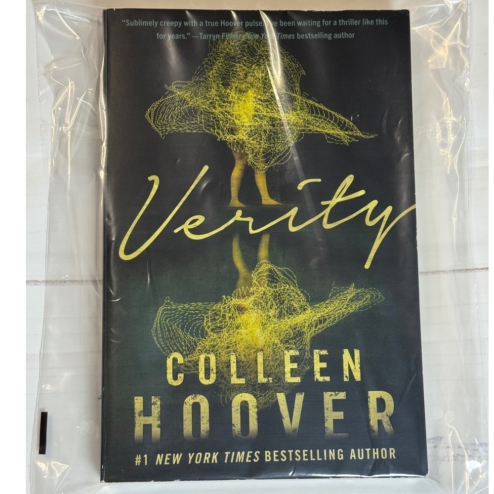 NEW Verity by Colleen Hoover‎ / Paperback / SKU 0018